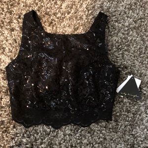 City Triangles Sequins Crop NWT